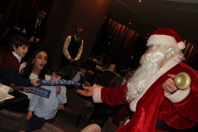 Christmas Night at Eau De Vie